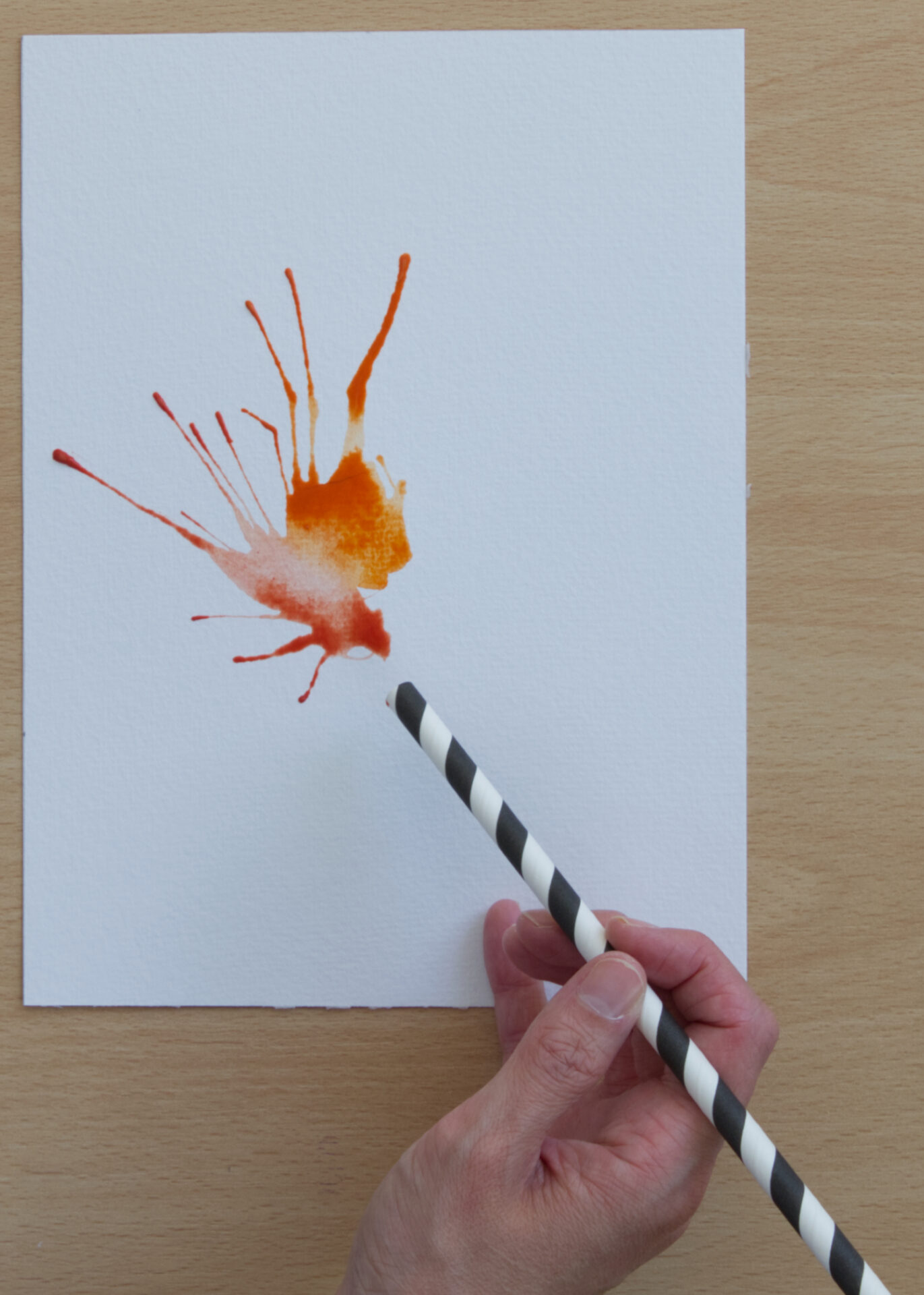 Bunte Farbmonster mit Wasserfarben gestalten – Bild 3